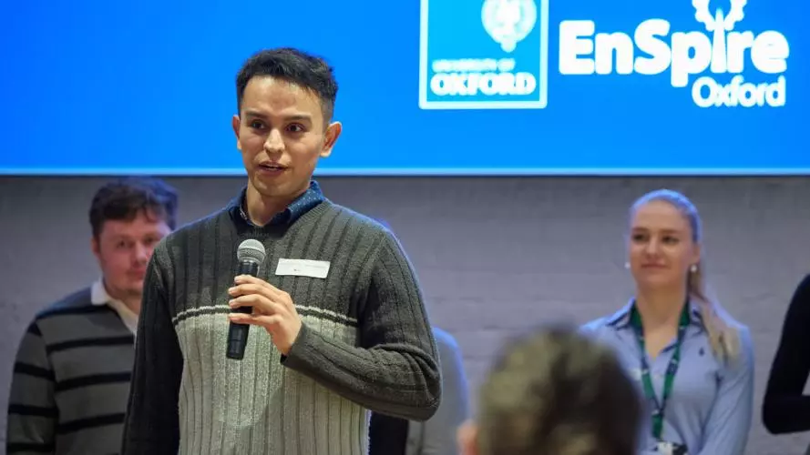 All-Innovate participant, Netza, delivering his business pitch