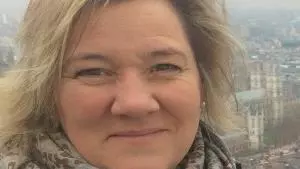 Photo of Carrie Lomas
