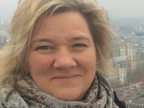 Photo of Carrie Lomas