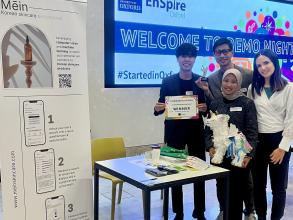first place 2024 demo night winners, Mein Skincare, with their prizes